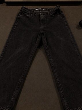 No Boundaries Men's Washed Black Straight Jeans